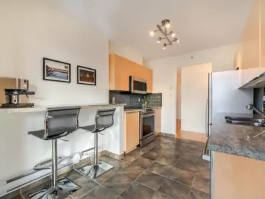 1403 1003 Pacific Street, Vancouver, BC, Vancouver — Apartment/Condo for sale