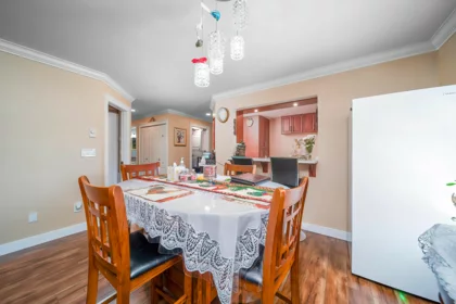 Kitchen Photo of 103 12633 72 Avenue, Surrey, BC