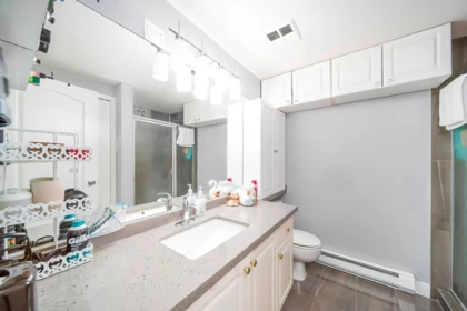 Mudroom Photo of 103 12633 72 Avenue, Surrey, BC