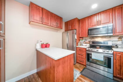 Powder Room Photo of 103 12633 72 Avenue, Surrey, BC