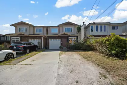 7356 12th Avenue, Burnaby, BC, Burnaby — Half Duplex for sale