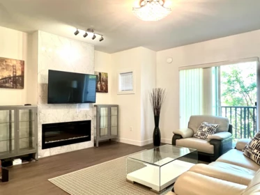 105 9080 No. 3 Road, Richmond, BC