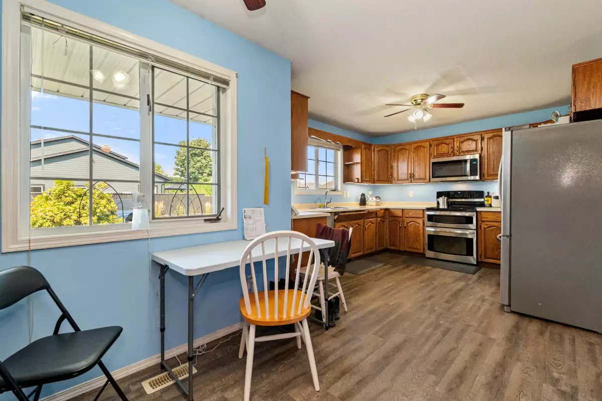 Bedroom 3 Photo of 6442 Swanson Street, Chilliwack, BC