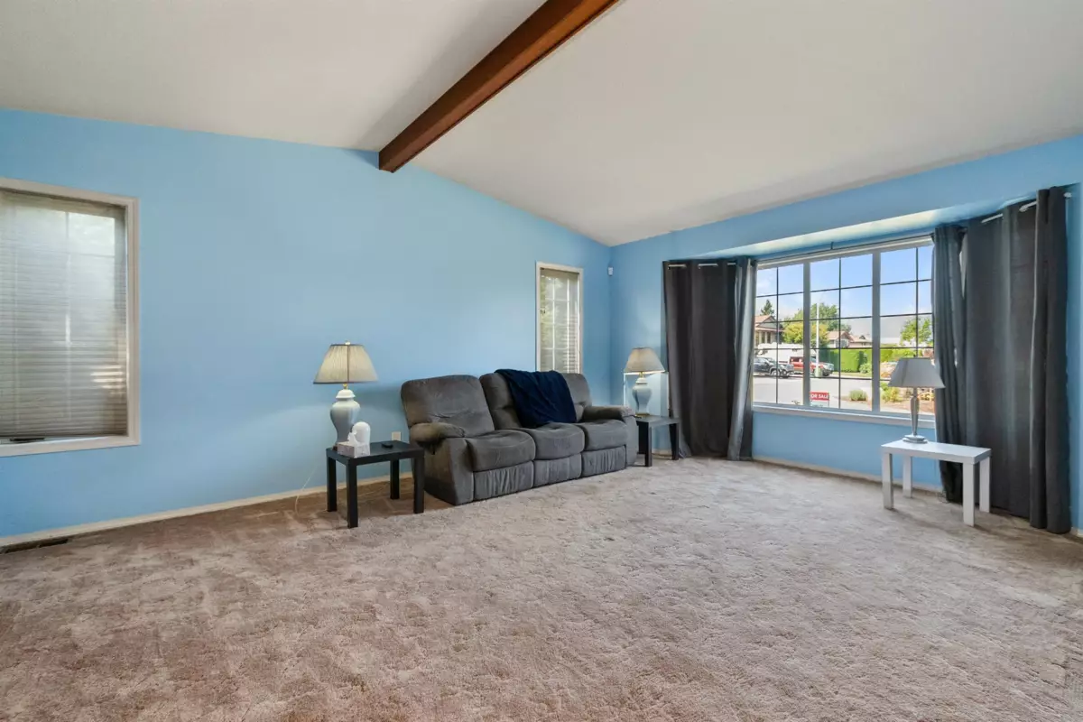 Family Room Photo of 6442 Swanson Street, Chilliwack, BC