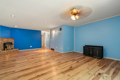 Hallway Photo of 6442 Swanson Street, Chilliwack, BC