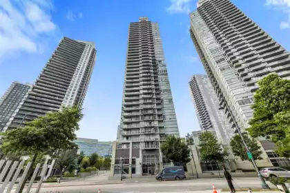 2506 9981 Whalley Boulevard, Surrey, BC, Surrey — Apartment/Condo for sale