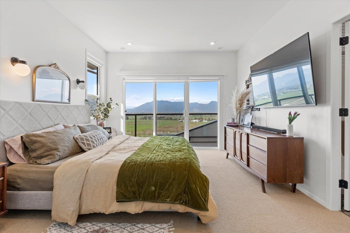 Bedroom 3 Photo of 55 50778 Ledgestone Place, Chilliwack, BC