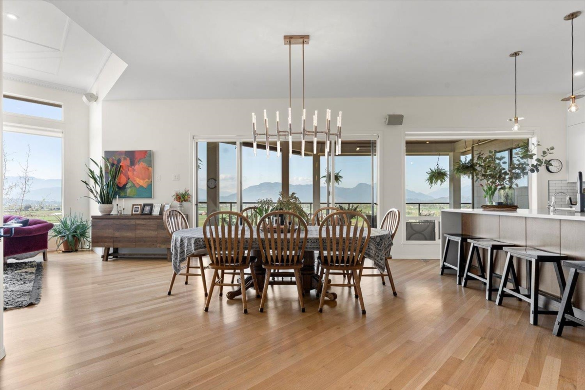 Breakfast Nook Photo of 55 50778 Ledgestone Place, Chilliwack, BC