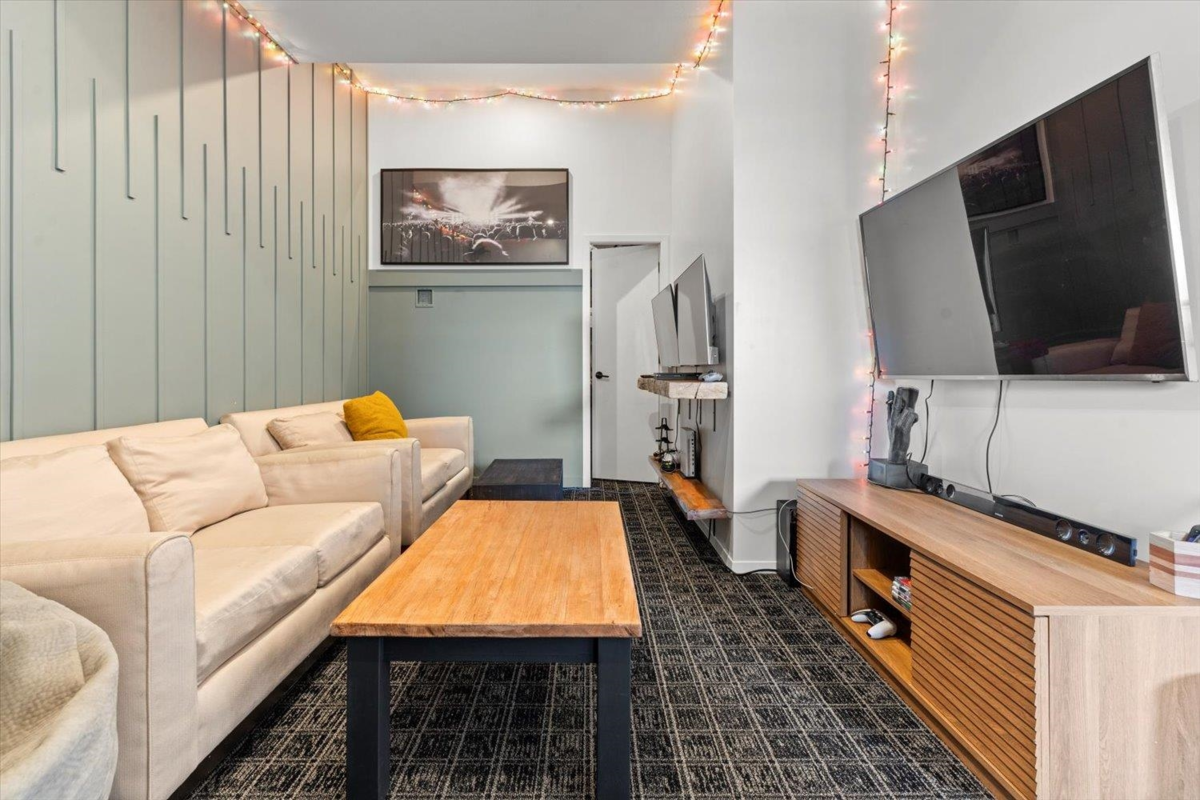 Garage Interior Photo of 55 50778 Ledgestone Place, Chilliwack, BC