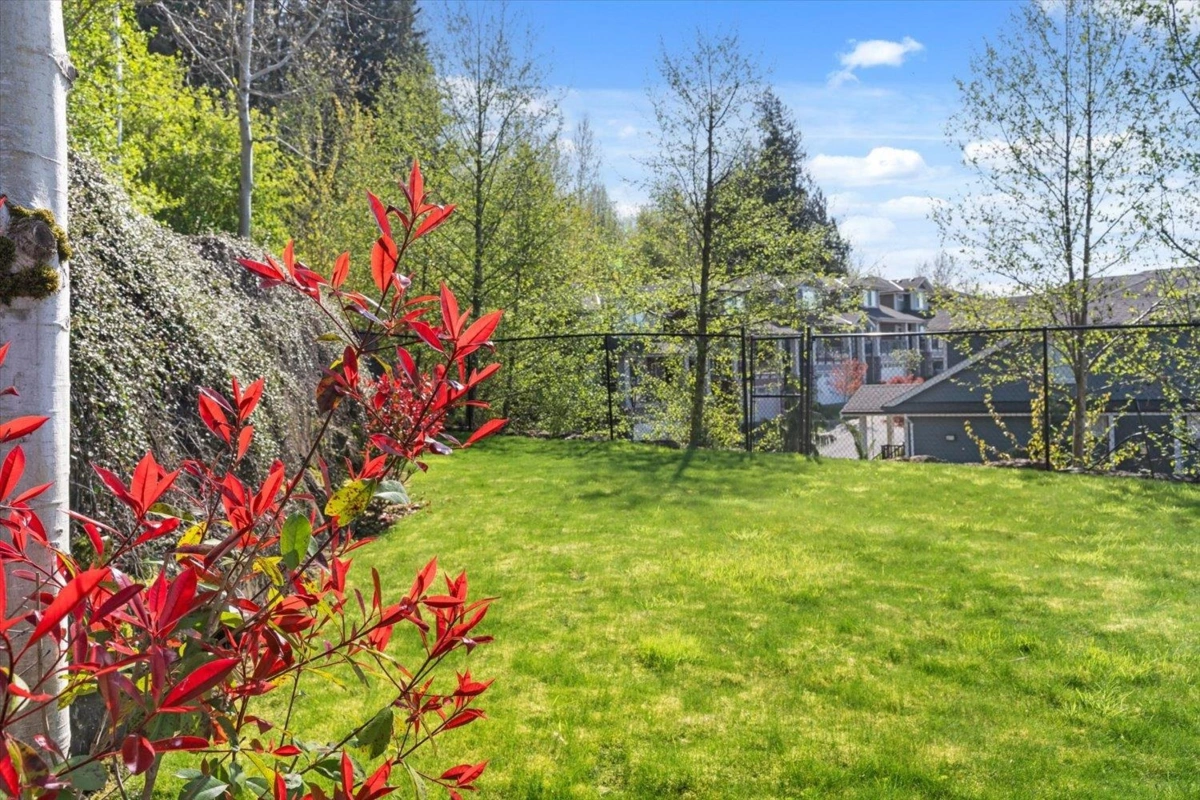 Kitchen Photo of 55 50778 Ledgestone Place, Chilliwack, BC