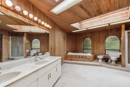 Powder Room Photo of 4523 King Edward Place, Delta, BC