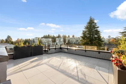 Hot Tub / Spa Photo of 585 W 29th Avenue, Vancouver, BC