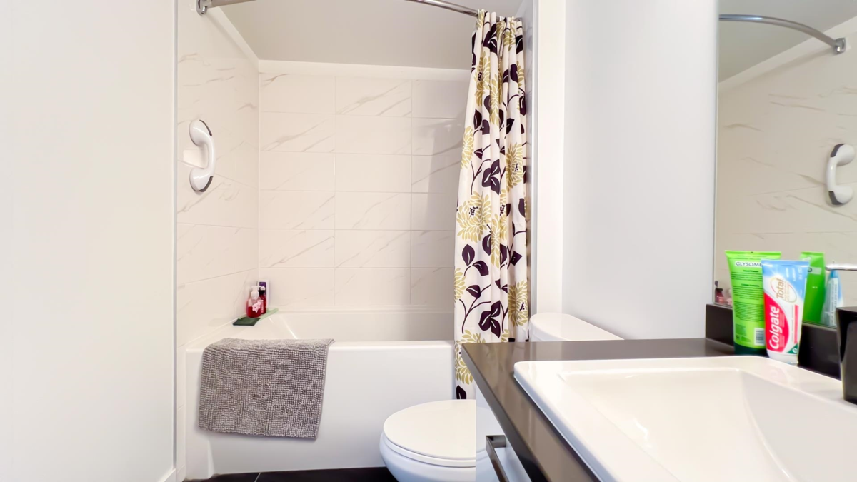 Bedroom 2 Photo of 323 10880 No. 5 Road, Richmond, BC