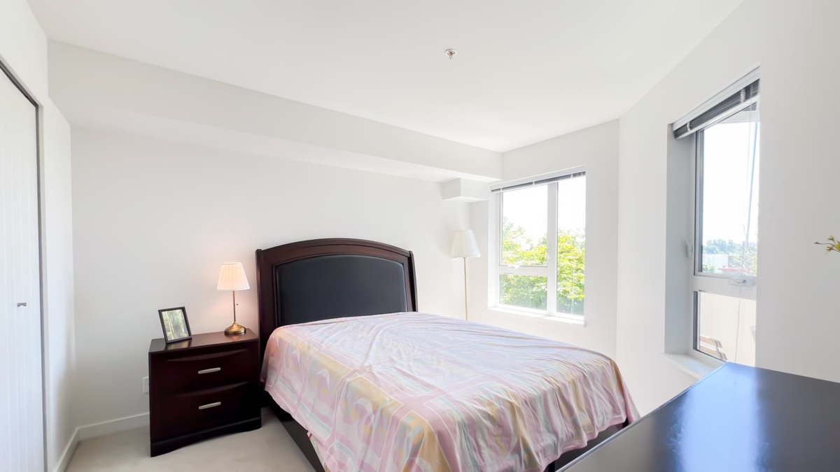 Breakfast Nook Photo of 323 10880 No. 5 Road, Richmond, BC