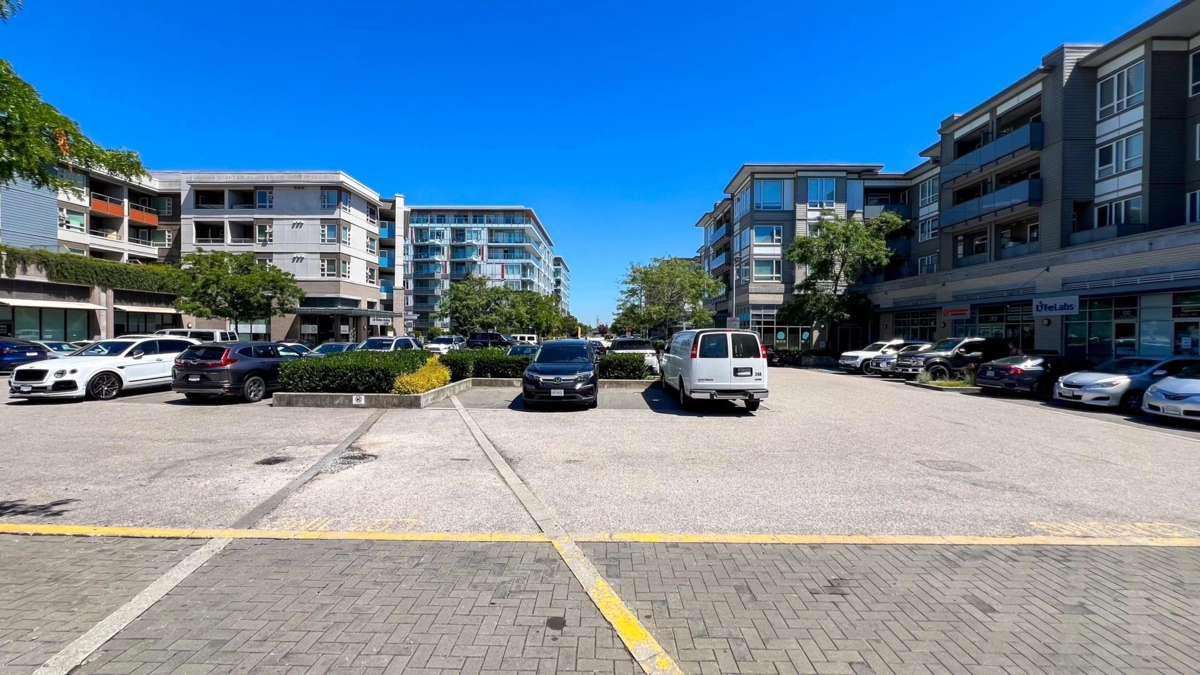 Powder Room Photo of 323 10880 No. 5 Road, Richmond, BC
