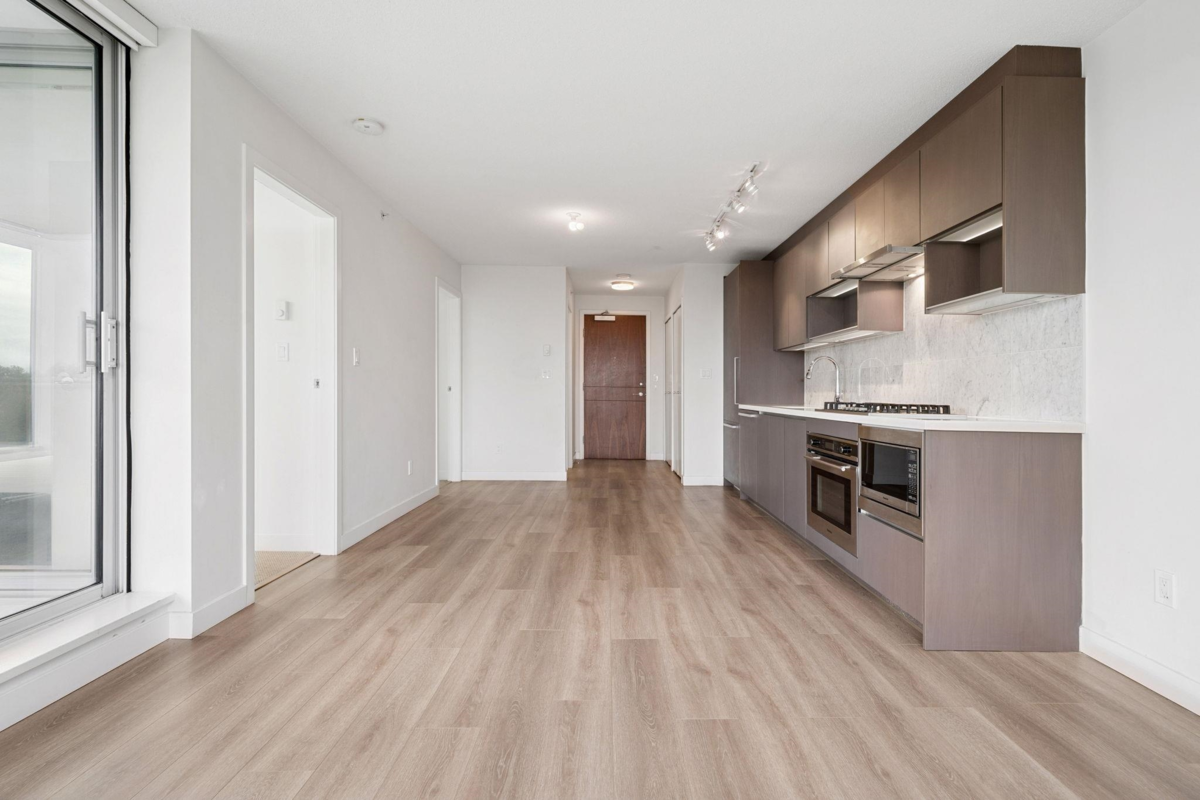 Breakfast Nook Photo of 1512 13696 100 Avenue, Surrey, BC