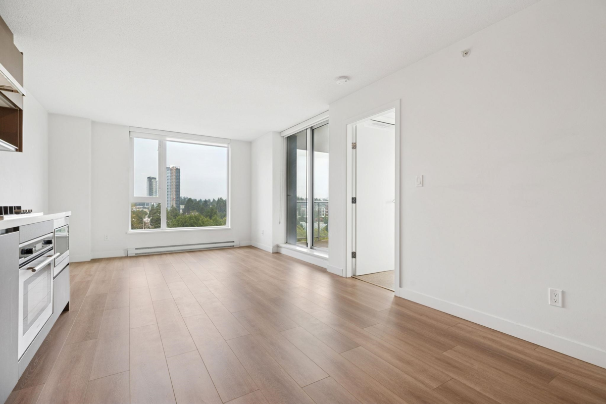 Dining Area Photo of 1512 13696 100 Avenue, Surrey, BC