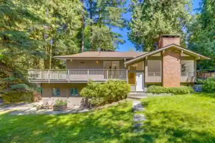 4755 Cove Cliff Road, North Vancouver, BC, North Vancouver — Single Family Residence for sale