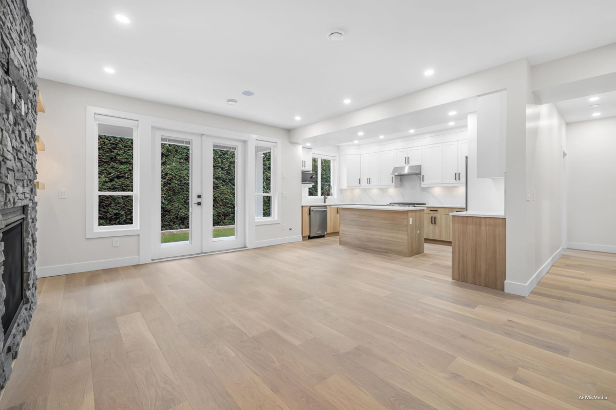 Bedroom 4 Photo of 862 Willow Place, Harrison Hot Springs, BC