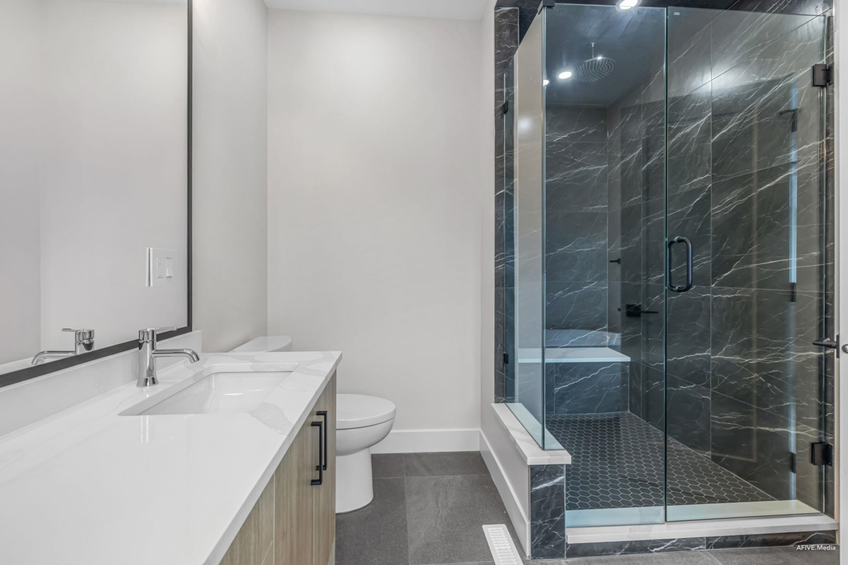 Swimming Pool Photo of 862 Willow Place, Harrison Hot Springs, BC