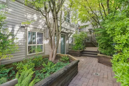 11 2375 W Broadway, Vancouver, BC, Vancouver — Townhouse for sale
