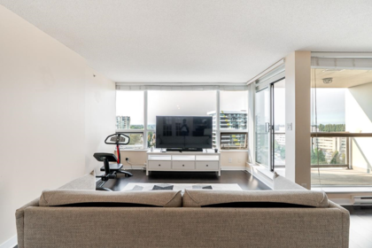 Kitchen Island Photo of 1602 7555 Alderbridge Way, Richmond, BC