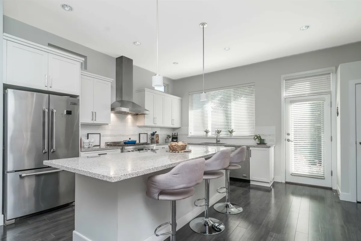 Breakfast Nook Photo of 16772 23 Avenue, Surrey, BC