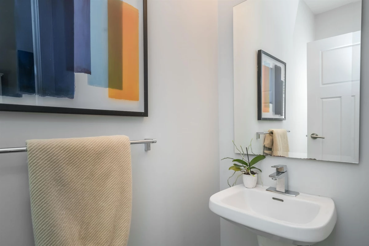 Guest Bathroom Photo of 16772 23 Avenue, Surrey, BC