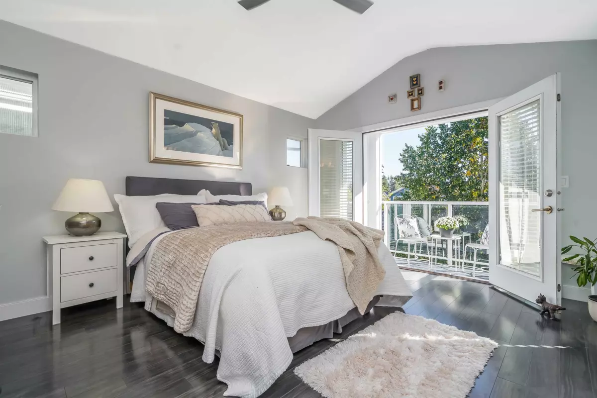 Laundry Room Photo of 16772 23 Avenue, Surrey, BC