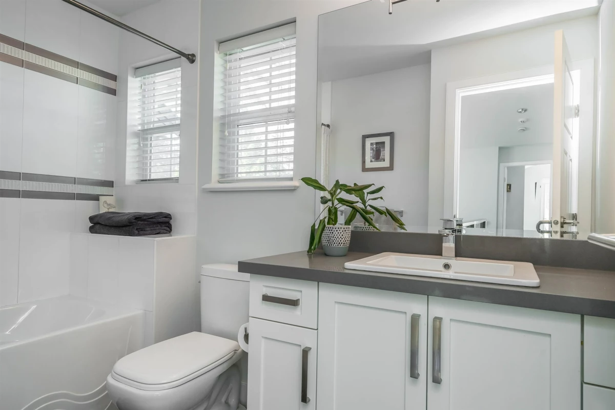 Loft / Bonus Room Photo of 16772 23 Avenue, Surrey, BC