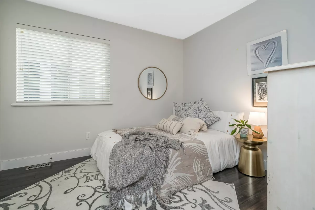 Office / Den Photo of 16772 23 Avenue, Surrey, BC