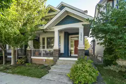 16772 23 Avenue, Surrey, BC, Grandview Surrey — 4 bed single family residence for sale
