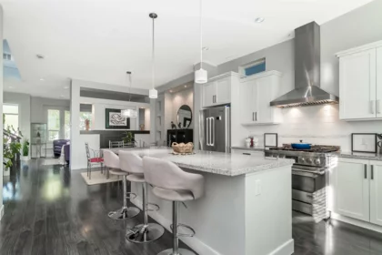 Primary Bathroom Photo of 16772 23 Avenue, Surrey, BC