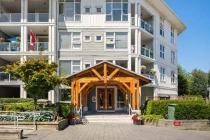 206 4500 Westwater Drive, Richmond, BC, Richmond — Apartment/Condo for sale