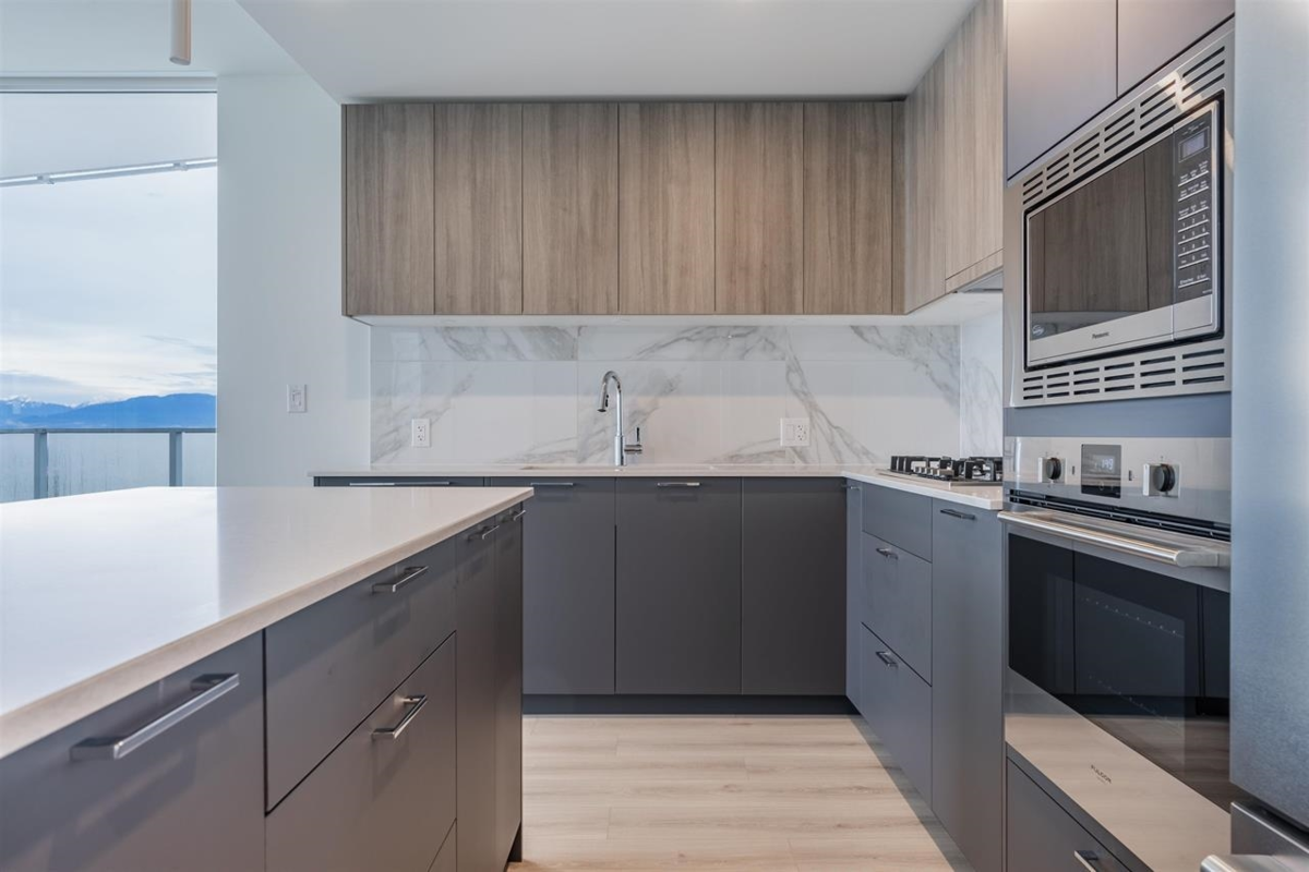 Kitchen Island Photo of 2206 8551 201 Street, Langley, BC