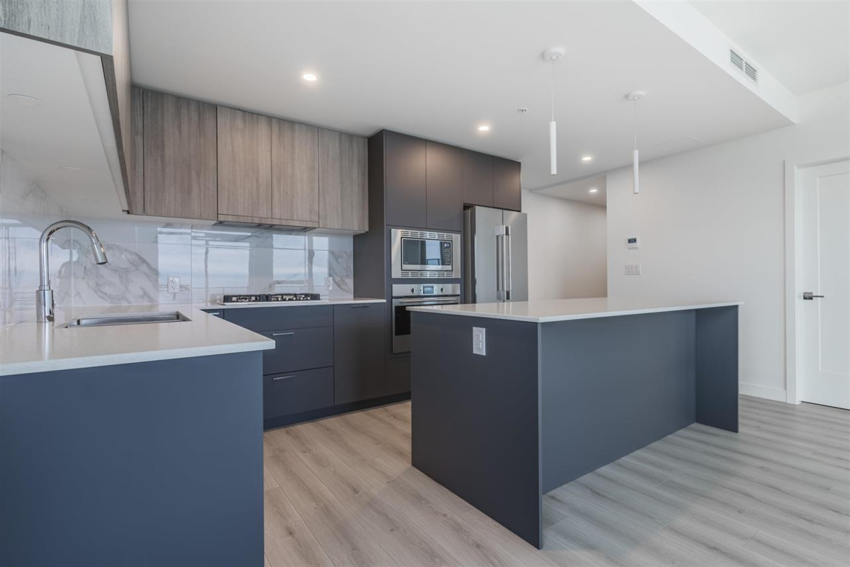 Kitchen Photo of 2206 8551 201 Street, Langley, BC