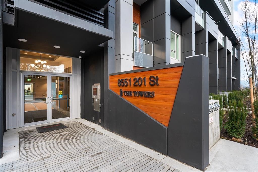 Living Room Photo of 2206 8551 201 Street, Langley, BC