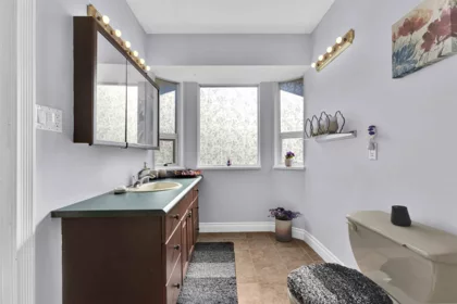Powder Room Photo of 13840 65 Avenue, Surrey, BC