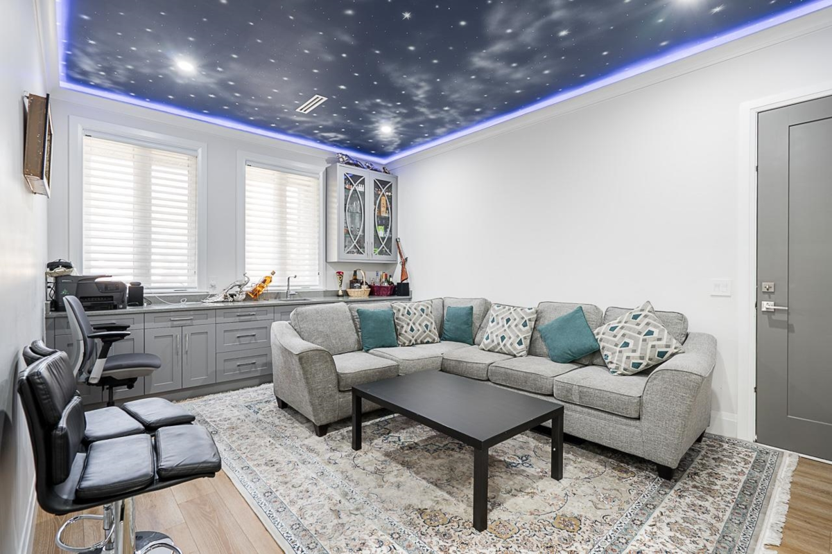 Guest Bathroom Photo of 23842 Old Yale Road, Langley, BC