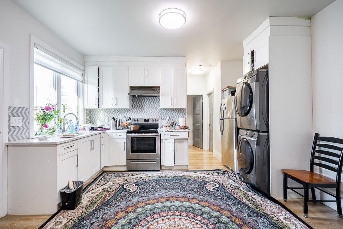 Outdoor Kitchen Photo of 23842 Old Yale Road, Langley, BC