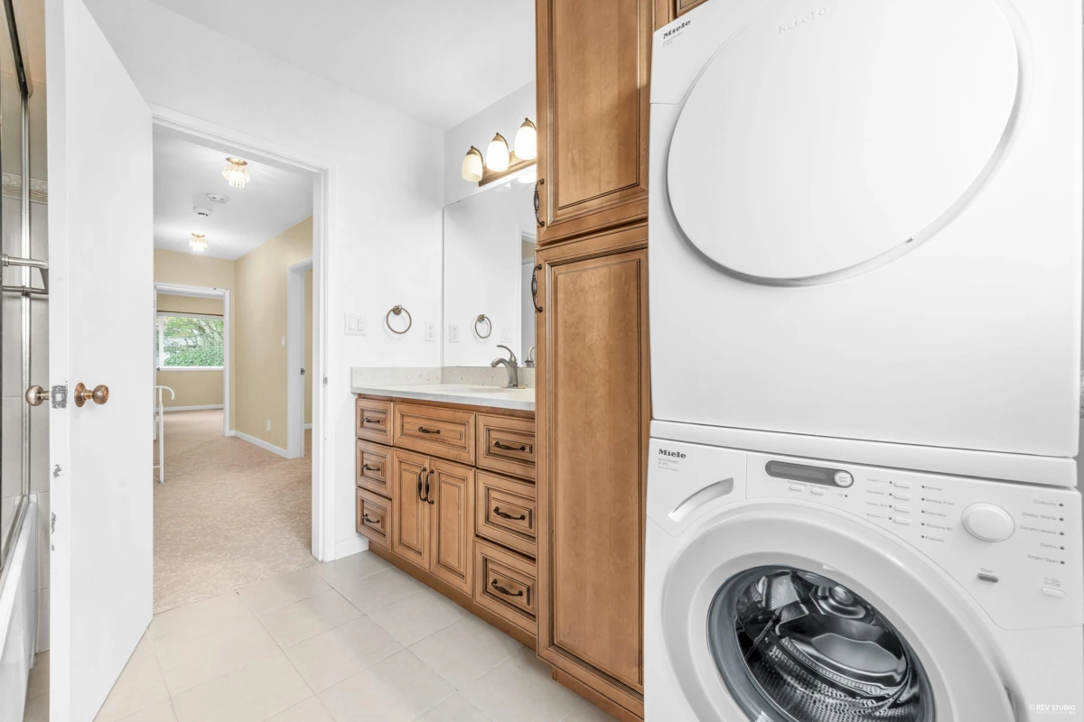 Guest Bathroom Photo of 2056 W 29th Avenue, Vancouver, BC