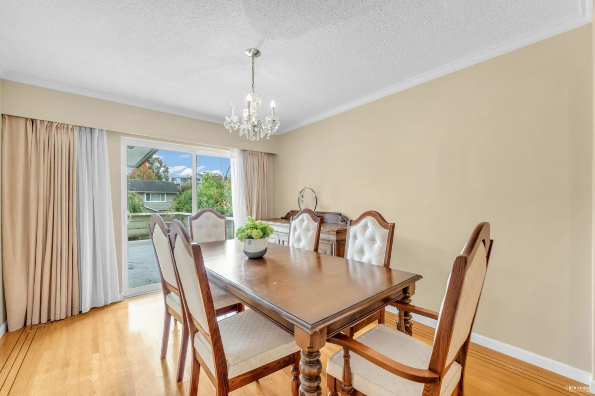 Primary Bathroom Photo of 2056 W 29th Avenue, Vancouver, BC