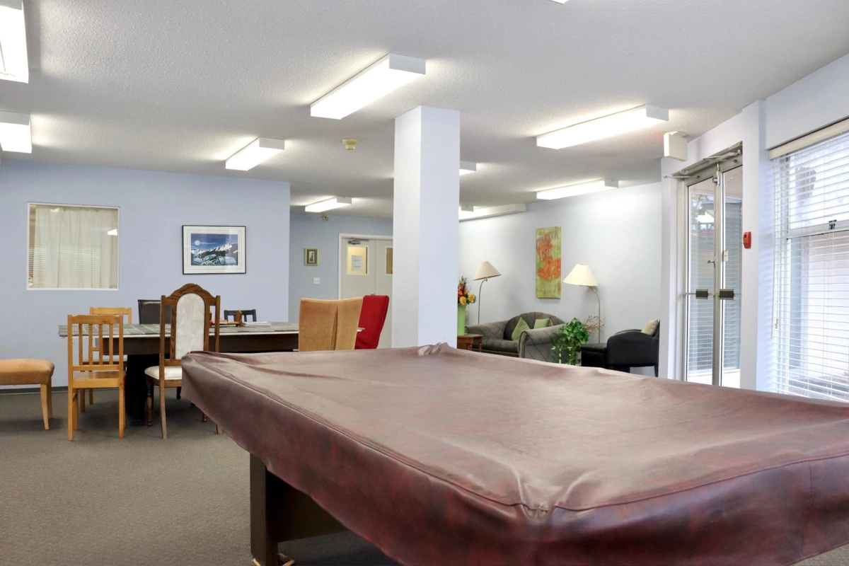 Basement Recreation Room Photo of 1 1860 Southmere East Crescent, Surrey, BC