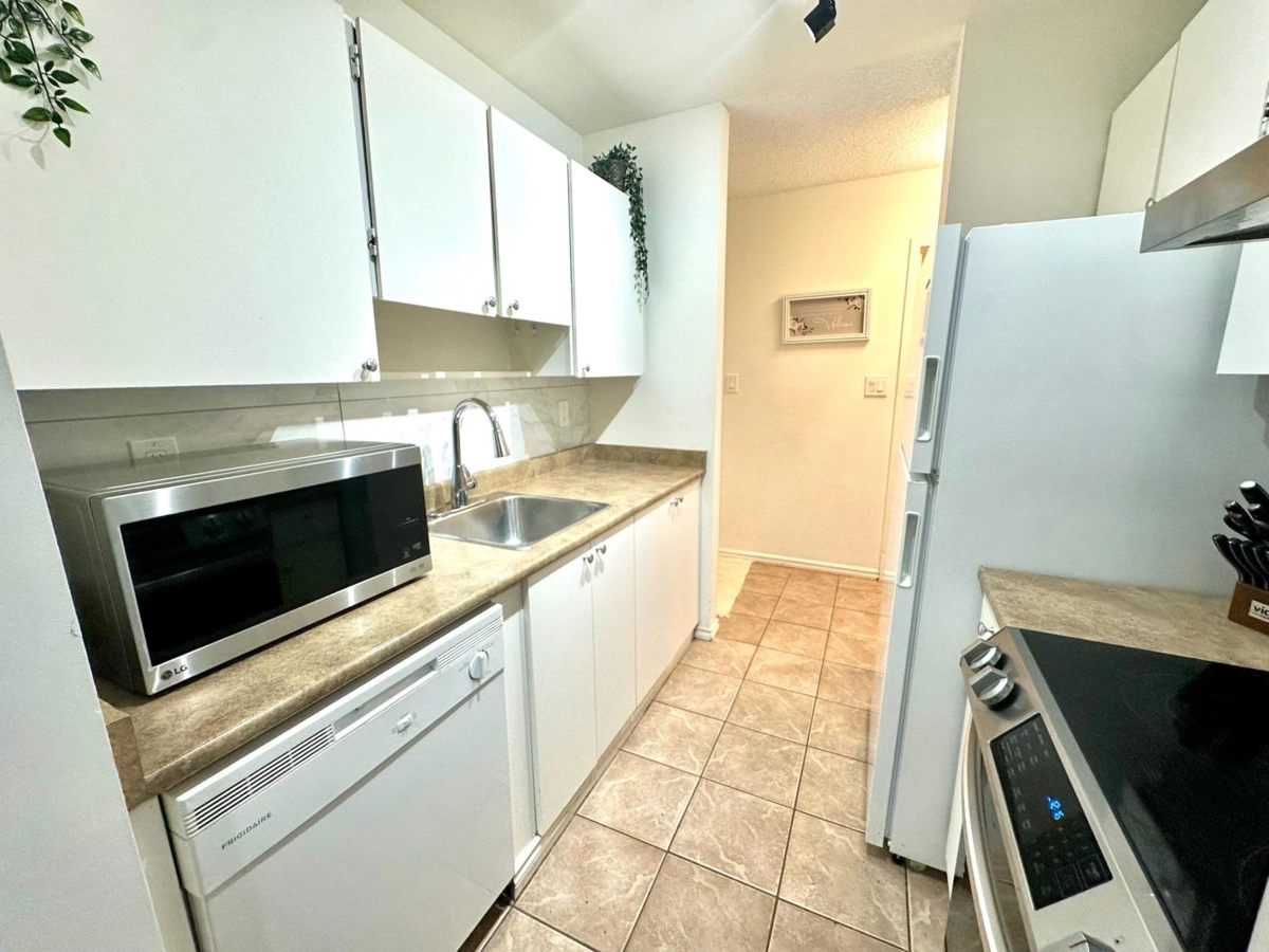 Bedroom 3 Photo of 1 1860 Southmere East Crescent, Surrey, BC