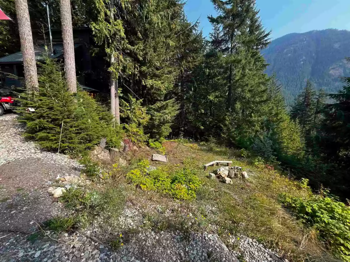 Family Room Photo of 14970 Parkview Avenue, Sunshine Valley, BC