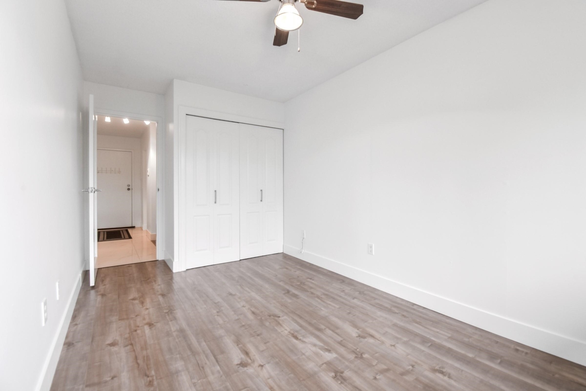 Bedroom 2 Photo of 307 1320 Fir Street, White Rock, BC