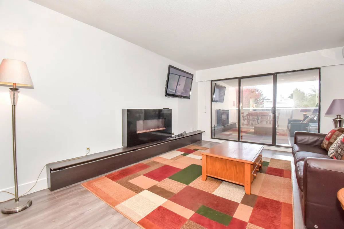 Living Room Photo of 307 1320 Fir Street, White Rock, BC