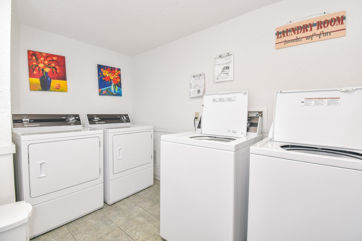 Powder Room Photo of 307 1320 Fir Street, White Rock, BC