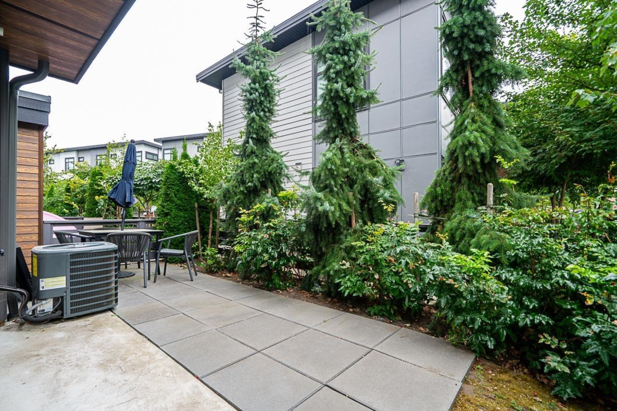 Garden / Landscaping Photo of 9 7127 193a Street, Surrey, BC