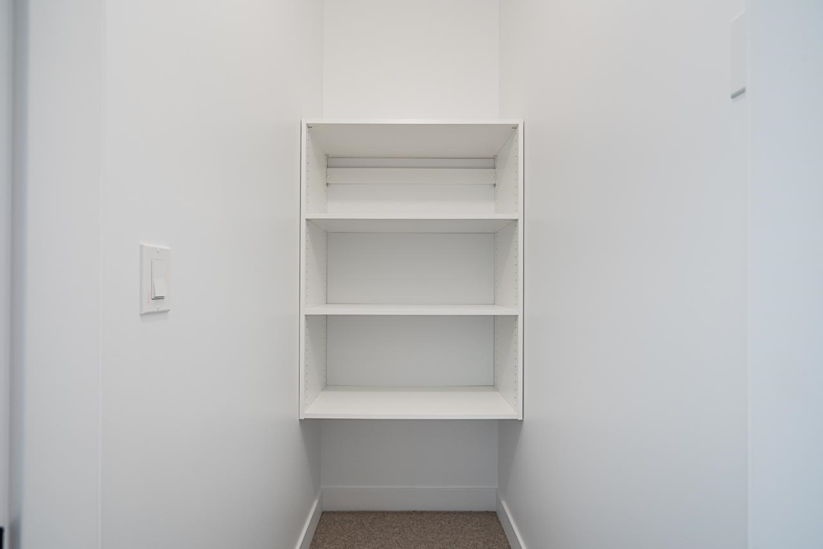 Laundry Room Photo of 9 7127 193a Street, Surrey, BC